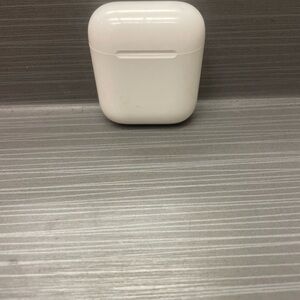 Apple White AirPods Wireless Headset